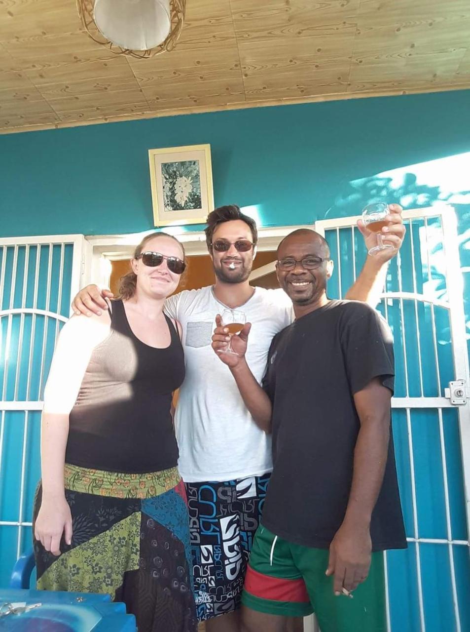 Auberge Bouloulou Boueni Exteriér fotografie